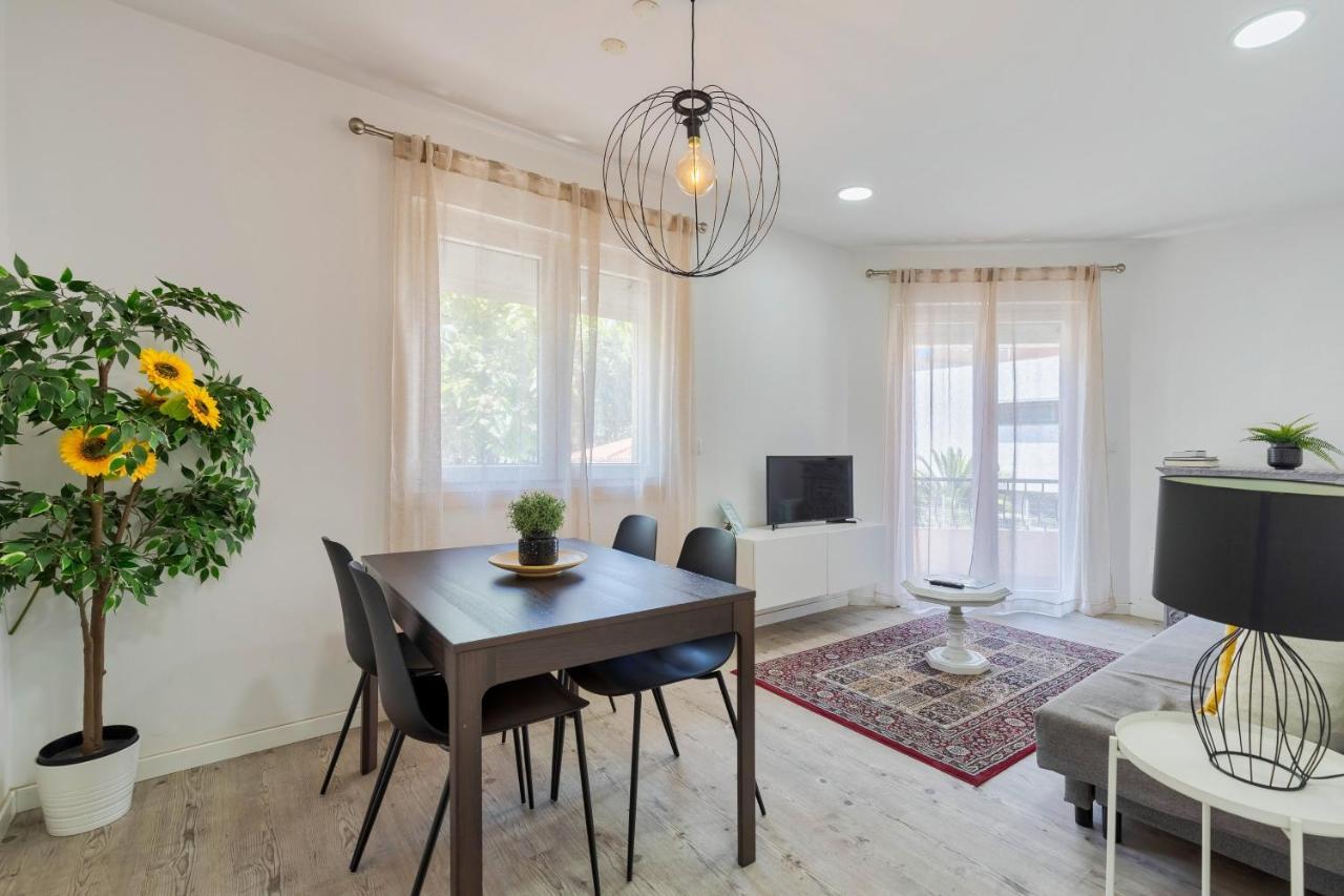 Apartment Downtown Garden Setubal
