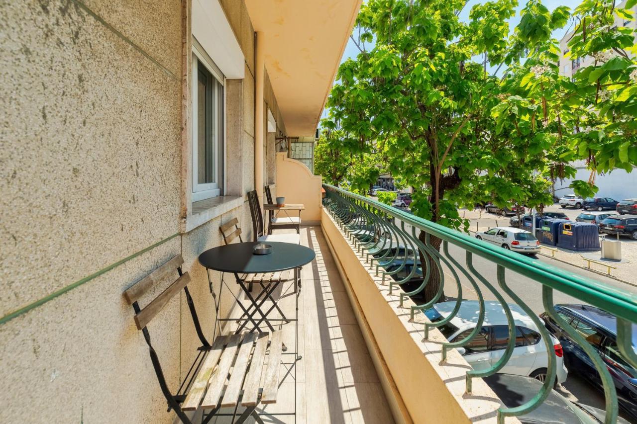 Downtown Garden Apartment Setubal
