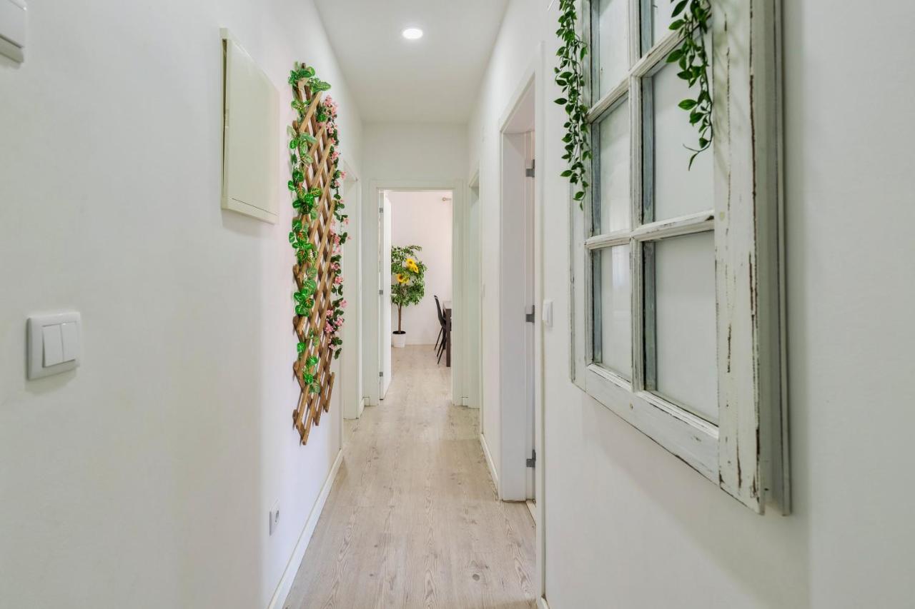 Downtown Garden Apartment Setubal